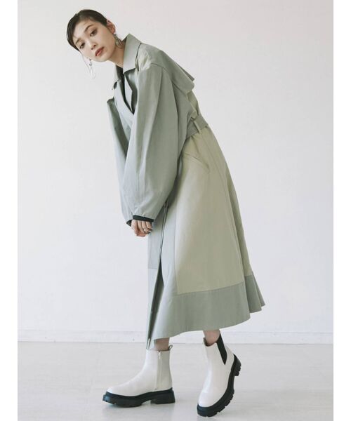 MURUA（ムルーア）の「バックシアートレンチコート（トレンチ