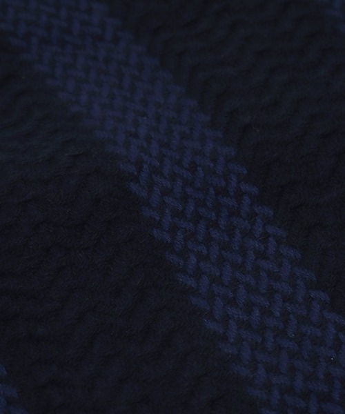 DRESSLAVE（ドレスレイブ）の「JANE CARR / the pom-pom scarf(ポンポン付きロングマフラー)（マフラー・レディース・ネイビー・FREE）」の5枚目の写真