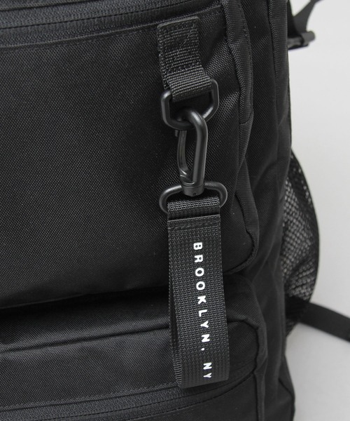 YAKPAK（ヤックパック）の「撥水 600Dポリエステル 大容量 ダブルポケット バックパック（バックパック/リュック・メンズ・ブラック・FREE）」の4枚目の写真