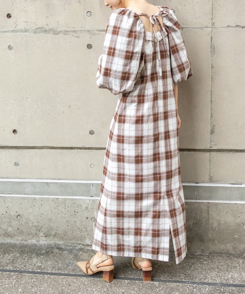 RANDA(ランダ)の「ボリュームスリーブマキシワンピース(ワンピース・レディース・チェック/カーキ/パープル・0/1)」の1枚目の写真