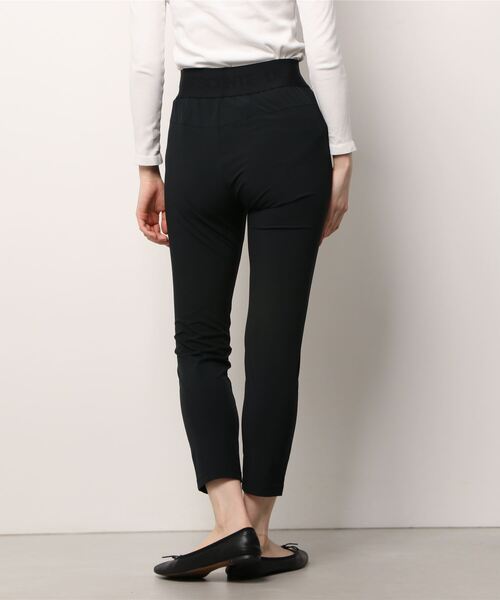 DESCENTE(デサント)の「デサント D-COMFIT PANTS(その他パンツ・レディース・ブラック/ネイビー・S/L/XL/M)」の4枚目の写真
