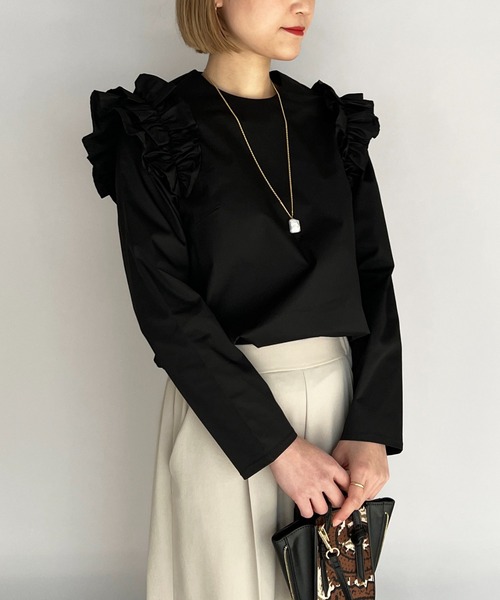 PICCIN（ピッチン）の「肩フリル後パールボタンブラウス（シャツ/ブラウス・レディース・ブラック/オフホワイト・M）」の16枚目の写真