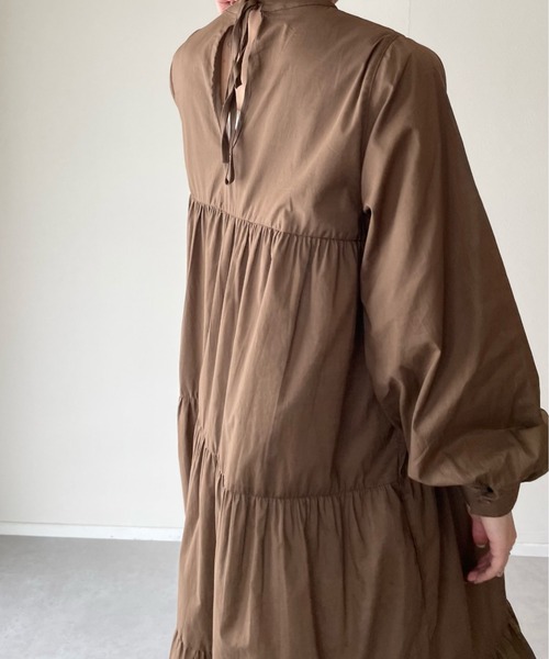 y/m by misato（イムバイミサト）の「ローンティアードワンピース（ワンピース・レディース・ブラウン/オフホワイト/イエロー・FREE）」の7枚目の写真