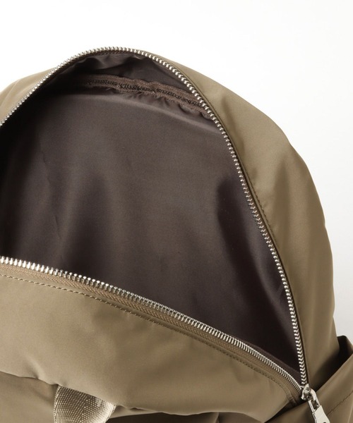 LEPSIM(レプシィム)の「撥水スクエアリュック 266595(バックパック/リュック・レディース・ブラック/ベージュ・FREE)」の22枚目の写真
