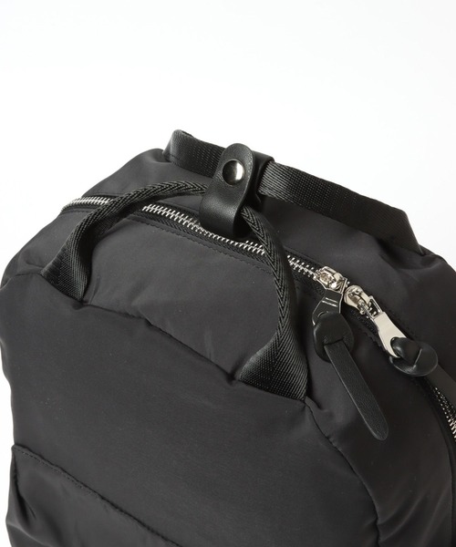 LEPSIM(レプシィム)の「撥水スクエアリュック 266595(バックパック/リュック・レディース・ブラック/ベージュ・FREE)」の11枚目の写真