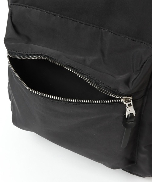 LEPSIM(レプシィム)の「撥水スクエアリュック 266595(バックパック/リュック・レディース・ブラック/ベージュ・FREE)」の13枚目の写真