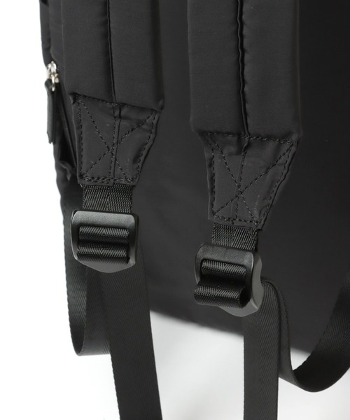 LEPSIM(レプシィム)の「撥水スクエアリュック 266595(バックパック/リュック・レディース・ブラック/ベージュ・FREE)」の17枚目の写真