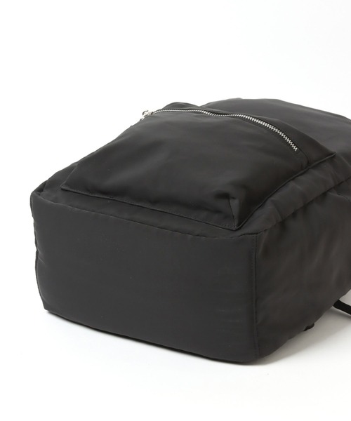 LEPSIM(レプシィム)の「撥水スクエアリュック 266595(バックパック/リュック・レディース・ブラック/ベージュ・FREE)」の20枚目の写真