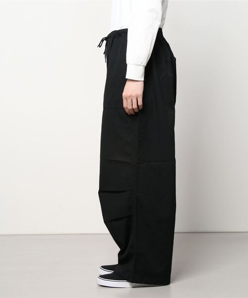 C.E.L.STORE（セルストア）の「MADE IN STANDARD / メイドインスタンダード FATIGUE OVER TROUSERS COTTON TYPEWRITER ファティーグオーバートラウザー（チノパンツ・メンズ・オリーブ/ブラック/カーキ・MEDIUM/LARGE）」の5枚目の写真