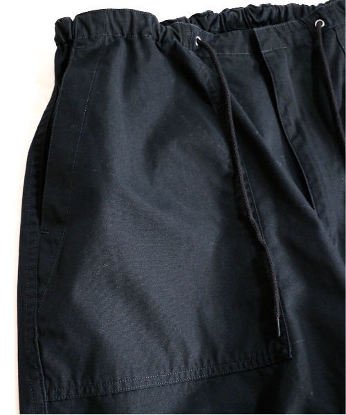 C.E.L.STORE（セルストア）の「MADE IN STANDARD / メイドインスタンダード FATIGUE OVER TROUSERS COTTON TYPEWRITER ファティーグオーバートラウザー（チノパンツ・メンズ・オリーブ/ブラック/カーキ・MEDIUM/LARGE）」の9枚目の写真