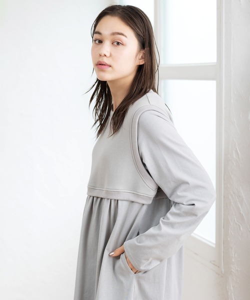 MILKFED.（ミルクフェド）の「LAYERED GATHERED DRESS（ワンピース・レディース・オフホワイト/ブラック/ライトグレー/ライトピンク・ONE SIZE）」の7枚目の写真