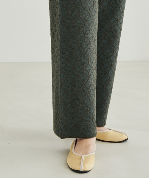 SALON adam et rope'（サロン アダム エ ロペ）の「フラットチャイナシューズ（パンプス・レディース・ブラック/イエロー/ライトグリーン・38/39/37）」の12枚目の写真