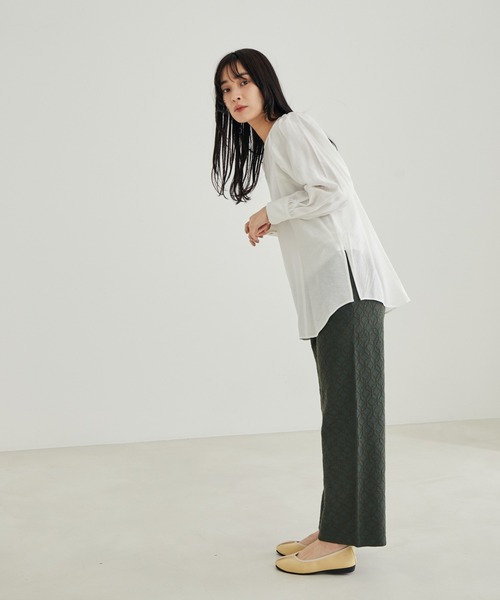 SALON adam et rope'（サロン アダム エ ロペ）の「フラットチャイナシューズ（パンプス・レディース・ブラック/イエロー/ライトグリーン・38/39/37）」の13枚目の写真