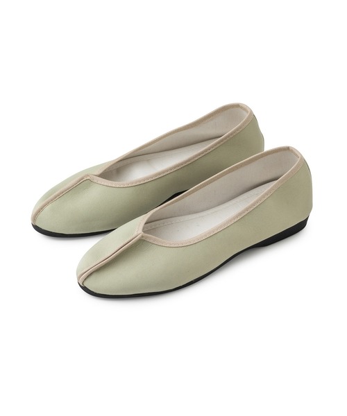 SALON adam et rope'（サロン アダム エ ロペ）の「フラットチャイナシューズ（パンプス・レディース・ブラック/イエロー/ライトグリーン・38/39/37）」の5枚目の写真