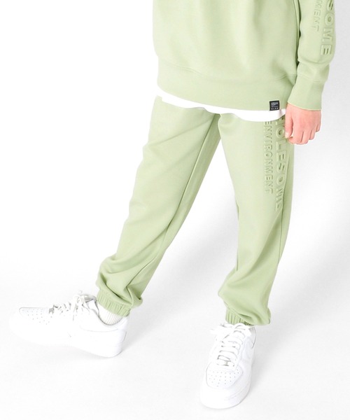 GLAZOS（グラソス）の「[ワイドテーパード]ダンボールニット・エンボスロゴパンツ【セットアップ対応】（スウェットパンツ・キッズ・ブラック/ライム/グレー・140cm/160cm/150cm/130cm/170cm）」の10枚目の写真