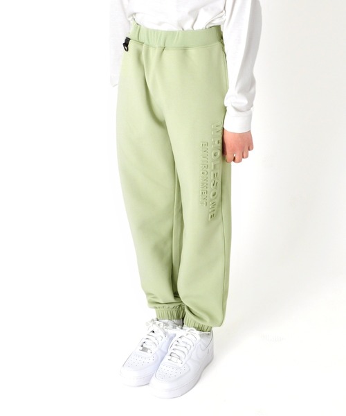 GLAZOS（グラソス）の「[ワイドテーパード]ダンボールニット・エンボスロゴパンツ【セットアップ対応】（スウェットパンツ・キッズ・ブラック/ライム/グレー・140cm/160cm/150cm/130cm/170cm）」の16枚目の写真