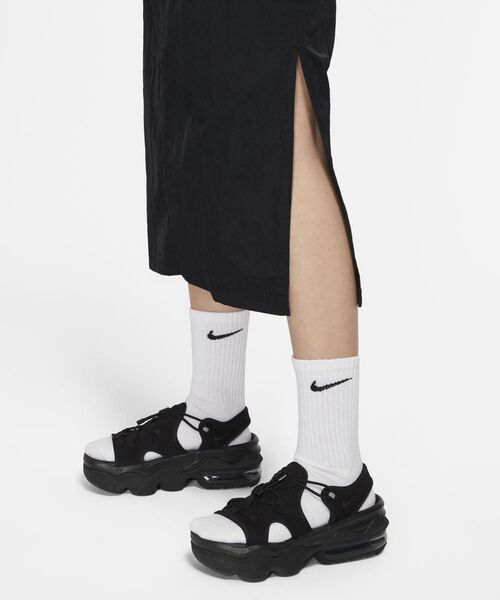 NIKE(ナイキ)の「ナイキ スポーツウェア エッセンシャル ウィメンズ ウーブン ハイライズ スカート / Nike Sportswear Essential Women's Woven High-Rise Skirt(スカート・レディース・ブラック・S/M/L/2XL/XL/XS)」の8枚目の写真
