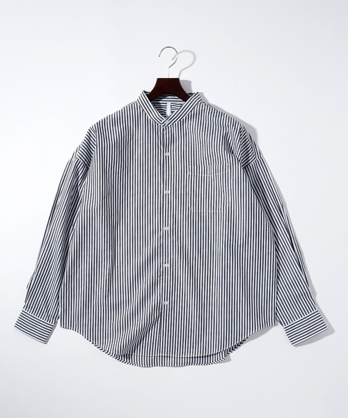 THISIS（ディスイズ）の「メンズライク ルーズフィット ブロード バンドカラーシャツ レディース（シャツ/ブラウス・レディース・ホワイト/ブラック/グレイッシュベージュ/グリーン/サックスブルー/ラベンダー/ブルー/イエロー/ホワイト系その他/ブラック系その他/グリーン系その他・MEDIUM/LARGE/X-LARGE）」の4枚目の写真