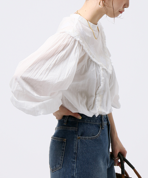 B.C STOCK(ベーセーストック)の「クロス刺繍ボイルブラウス◆(シャツ/ブラウス・レディース・ホワイト/ブラック/ホワイト系その他・FREE)」の3枚目の写真