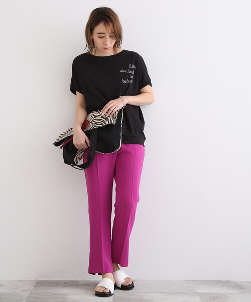 INDIVI（インディヴィ）の「◆【A4収納可能/2WAY】バイカラー アニマル柄キャンバストート（トートバッグ・レディース・ホワイト系3/ブラック系・00）」の11枚目の写真