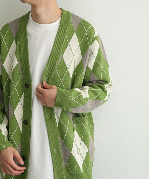 SENSE OF PLACE by URBAN RESEARCH（センスオブプレイスバイアーバンリサーチ）の「『ユニセックス』アーガイルVネックカーディガン（カーディガン/ボレロ・メンズ・ブラック/グリーン/パープル・MEDIUM/LARGE）」の15枚目の写真