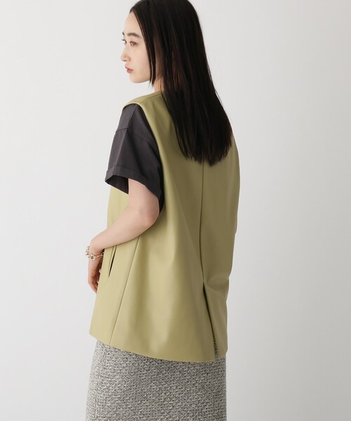 OPAQUE.CLIP(オペークドットクリップ)の「◆シンセティックレザーベスト【WEB限定サイズ】(ベスト・レディース・ブラック/サンドベージュ・40/38)」の5枚目の写真