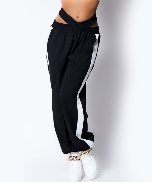 babyShoop（ベイビーシュープ）の「サイドラインデザインジョガーパンツ（その他パンツ・レディース・ブラック・LARGE/MEDIUM）」の3枚目の写真