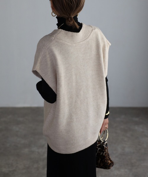 Bonjour Sagan(ボンジュールサガン)の「ディープVネックニットベスト(ベスト・レディース・ライトグレー/ブラック/アイボリー/モカ・FREE)」の12枚目の写真