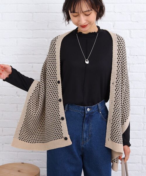 SHOO・LA・RUE（シューラルー）の「◆【2WAY】アソートニットストール（ストール/ショール・レディース・ライトベージュ/グレー系3/ベージュ系3・00）」の3枚目の写真