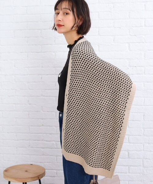 SHOO・LA・RUE（シューラルー）の「◆【2WAY】アソートニットストール（ストール/ショール・レディース・ライトベージュ/グレー系3/ベージュ系3・00）」の15枚目の写真