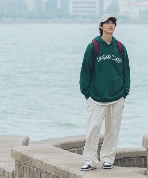 Auntie Rosa（アンティローザ）の「【Shoowtime】ビックシルエット プルオーバーパーカー Big silhouette hoodie（パーカー・レディース・グリーン/バーガンディー・LARGE/MEDIUM/X-LARGE）」の9枚目の写真