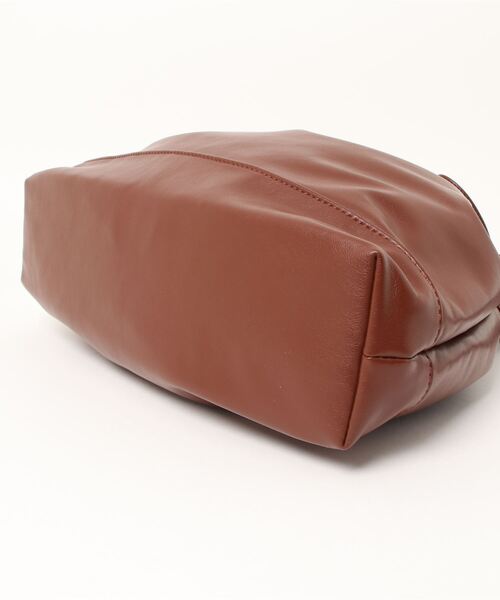 styiro（スタイロ）の「ドロスト エコレザー 巾着 トートバッグ（トートバッグ・レディース・ブラウン/ブラック/アイボリー・FREE）」の12枚目の写真