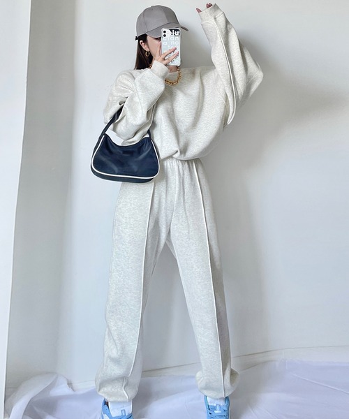 DAY CLOSET（デイ クローゼット）の「【セットアップ】長袖オーバーサイズスウェット+センタープレス入りジョガーパンツセット 上下2点セット レディース（スウェット・レディース・ホワイト/グレー・S/M/L）」の4枚目の写真