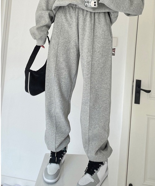 DAY CLOSET（デイ クローゼット）の「【セットアップ】長袖オーバーサイズスウェット+センタープレス入りジョガーパンツセット 上下2点セット レディース（スウェット・レディース・ホワイト/グレー・S/M/L）」の15枚目の写真