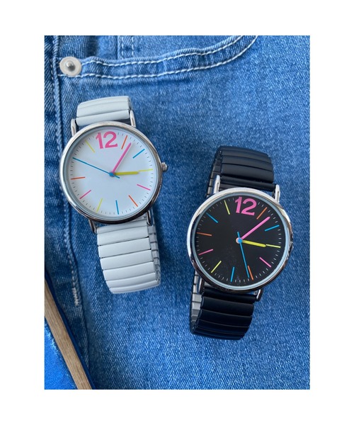 Three Four Time（ｽﾘｰﾌｫｰﾀｲﾑ）の「カラフルジャバラウォッチ　/　時計（アナログ腕時計・レディース・グレー/ブラック・FREE）」の7枚目の写真