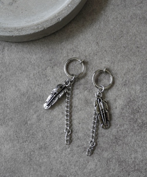 Port（ポート）の「【 ノンホール 】モチーフ デザイン スプリング フープ イヤリング（イヤリング・メンズ・シルバー/シルバー系その他/その他7/その他1/その他2/その他3/その他5/その他8/シルバー系その他2/シルバー系その他4/シルバー系その他6/その他4/シルバー系その他3/シルバー系その他5/シルバー系その他7・FREE）」の4枚目の写真