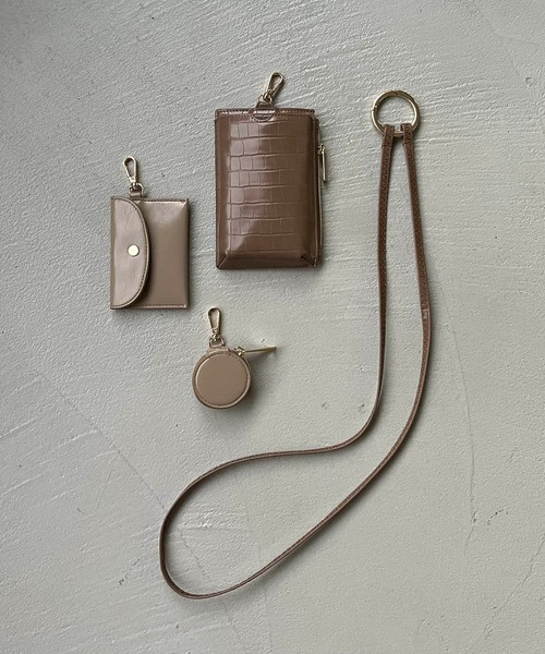 CAPRICIEUX LE'MAGE（カプリシューレマージュ）の「多機能スマホショルダー（ショルダーバッグ・レディース・グレイッシュベージュ/アイボリー/ブラック・FREE）」の17枚目の写真