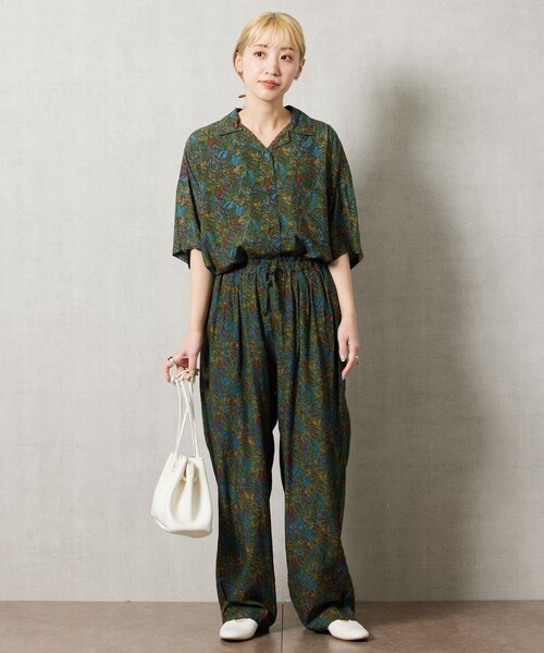 ランダムフラワープリント開襟シャツ、パンツセット ロゴ刺繍バック