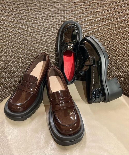 ESPERANZA(エスペランサ)の「エナメルタンクソールローファー(パンプス・レディース・ブラック系1/ブラウン系2・S/M/L/LL)」の6枚目の写真