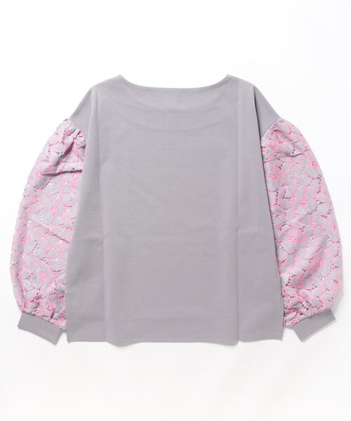 Q（キュー）の「フラワーレーススリーブトップス（Tシャツ/カットソー・レディース・ライトグレー/アイボリー・MEDIUM）」の3枚目の写真