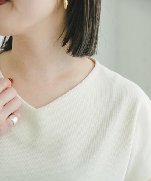 ITEMS URBANRESEARCH(アイテムズ アーバンリサーチ)の「カットミラノフレンチプルオーバー(Tシャツ/カットソー・レディース・ブラック/オフホワイト/グリーン/チャコールグレー/グレー系その他・FREE)」の21枚目の写真