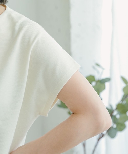 ITEMS URBANRESEARCH(アイテムズ アーバンリサーチ)の「カットミラノフレンチプルオーバー(Tシャツ/カットソー・レディース・ブラック/オフホワイト/グリーン/チャコールグレー/グレー系その他・FREE)」の22枚目の写真