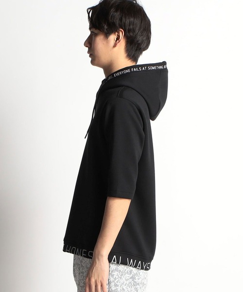 HIDEAWAYS NICOLE（ハイダウェイニコル）の「５分袖フードロゴプルオーバーパーカ（パーカー・メンズ・ブラック/ローズ/サックスブルー/オフホワイト/チェック・LARGE/MEDIUM/X-LARGE）」の8枚目の写真