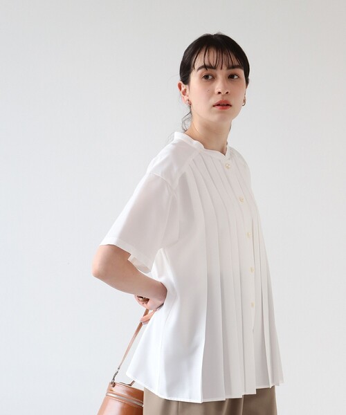 Ray BEAMS（レイビームス）の「Ray BEAMS / タック バンドカラー ブラウス（シャツ/ブラウス・レディース・ブラック/サックスブルー/ホワイト・ONE SIZE）」の9枚目の写真