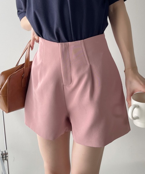 Ada.(エイダ)の「【360度 大人カワイイ】 通年で活躍するトレンドアイテム♪ タック ハイウエスト ポケット付き ベーシック ショートパンツ(その他パンツ・レディース・ブラック/モカ/アイボリー/グレー/ベージュ/ライトグリーン/ピンク/カーキ/ネイビー/ライトベージュ/ライトブルー・S/M/L/XL)」の11枚目の写真