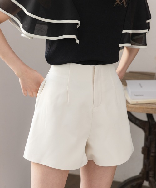 Ada.(エイダ)の「【360度 大人カワイイ】 通年で活躍するトレンドアイテム♪ タック ハイウエスト ポケット付き ベーシック ショートパンツ(その他パンツ・レディース・ブラック/モカ/アイボリー/グレー/ベージュ/ライトグリーン/ピンク/カーキ/ネイビー/ライトベージュ/ライトブルー・S/M/L/XL)」の14枚目の写真