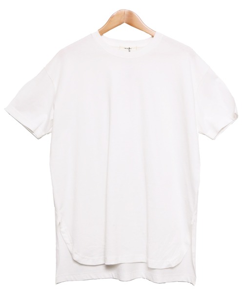 mili an deni(ミリアンデニ)の「サイドスリット裾ラウンドTシャツ(Tシャツ/カットソー・レディース・ライトグレー/アッシュグレー/ブラック/サックスブルー/オフホワイト/ベージュ/ネイビー/キャメル/サーモンピンク・L/M)」の18枚目の写真