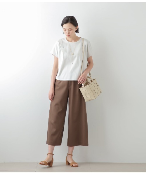 NEWYORKER(ニューヨーカー)の「【接触冷感】コットンポンチ ショルダータックプルオーバー(Tシャツ/カットソー・レディース・アイボリー/ブラック・M/L)」の8枚目の写真