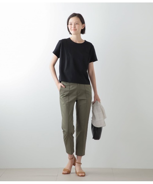 NEWYORKER(ニューヨーカー)の「【接触冷感】コットンポンチ ショルダータックプルオーバー(Tシャツ/カットソー・レディース・アイボリー/ブラック・M/L)」の7枚目の写真