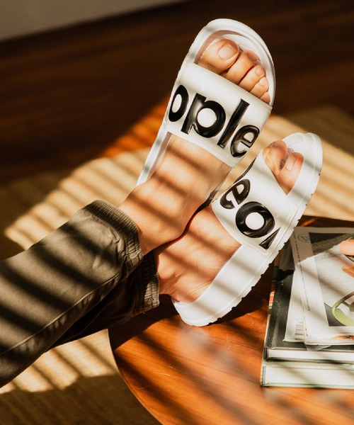 People Footwear（ピープルフットウェア）の「People Footwear （ピープルフットウェア）/スライドサンダル【LENNON SLIDE】（サンダル・メンズ・ブラック/ピンク/ブラック系その他/ゴールド/ネイビー×ホワイト/ライトグリーン/ホワイト/パープル・11/8/10/4/6/12/5/9/7/3）」の12枚目の写真